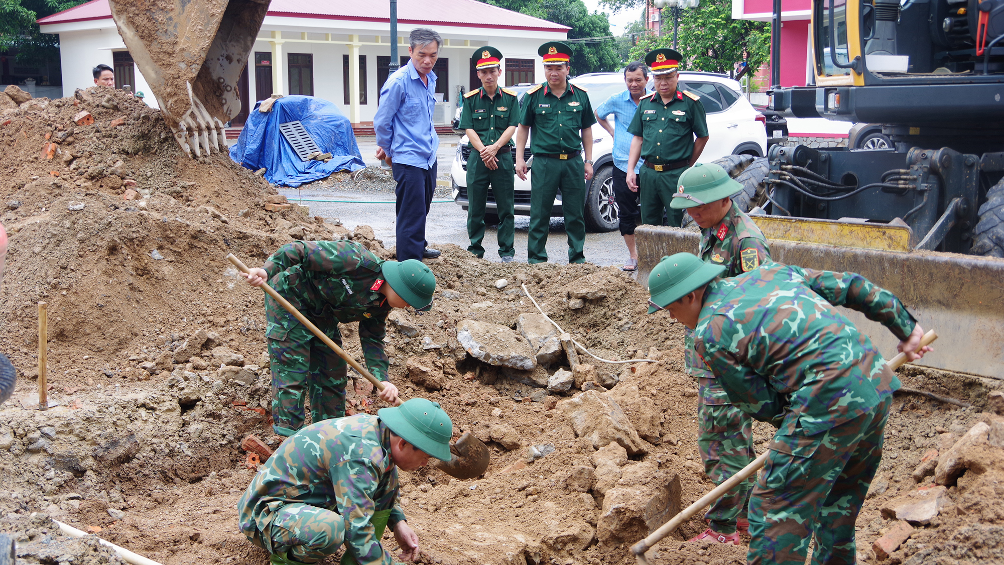 Bộ Chỉ huy Quân sự tỉnh: Quy tập được 06 hài cốt liệt sĩ tại khu phố Thành Cổ
