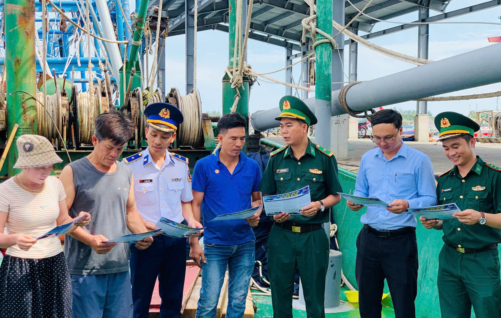 Đẩy mạnh tuyên truyền chống khai thác IUU, nâng cao ý thức chấp hành pháp luật cho ngư dân