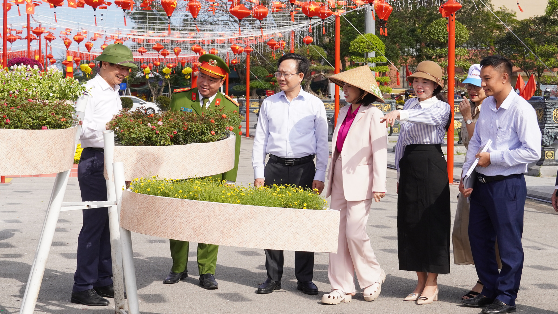 Kiểm tra công tác chỉnh trang đô thị đón Tết Nguyên đán Bính Ngọ năm 2026 trên địa bàn phường Đồng Hới