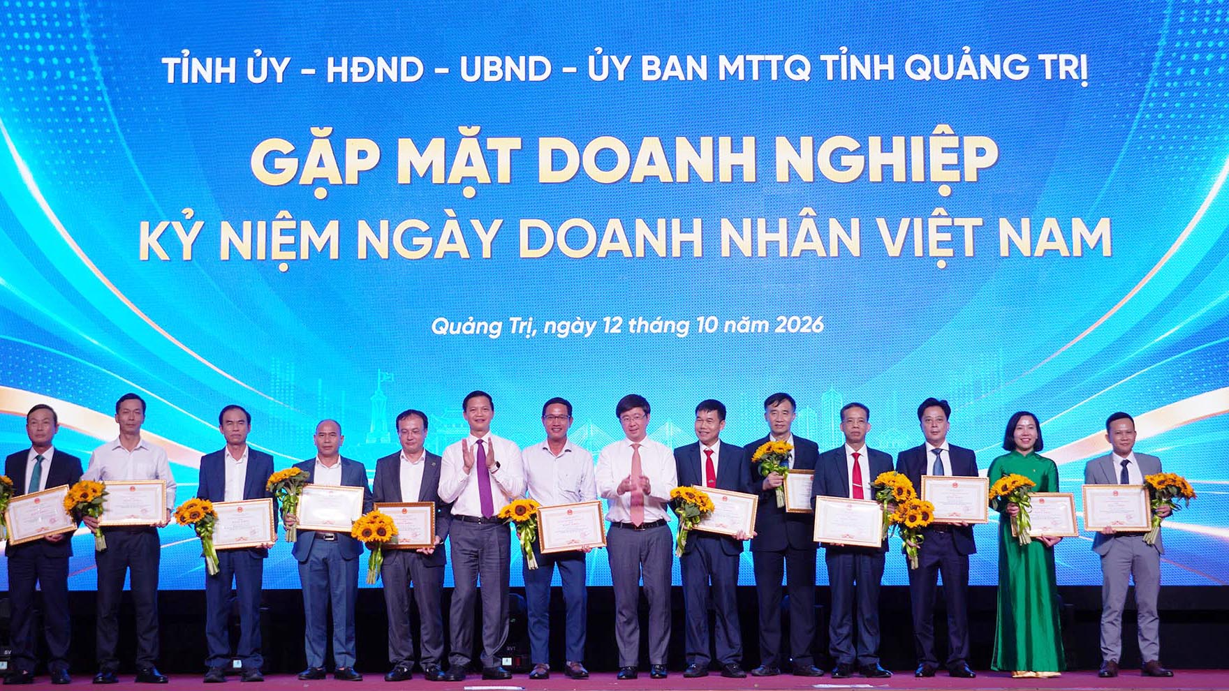 UBND tỉnh Quảng Trị gặp mặt doanh nghiệp, nhà đầu tư năm 2026