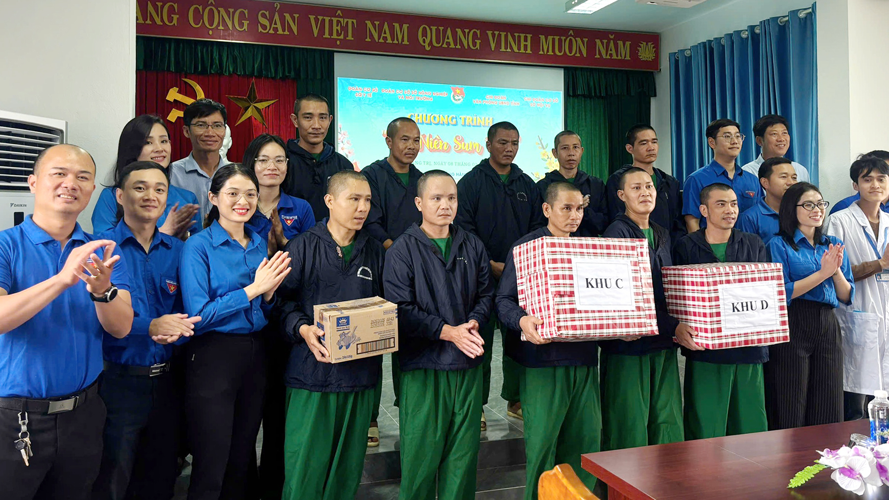 “Tất niên sum vầy” mang Tết ấm áp đến người bệnh tâm thần tỉnh Quảng Trị