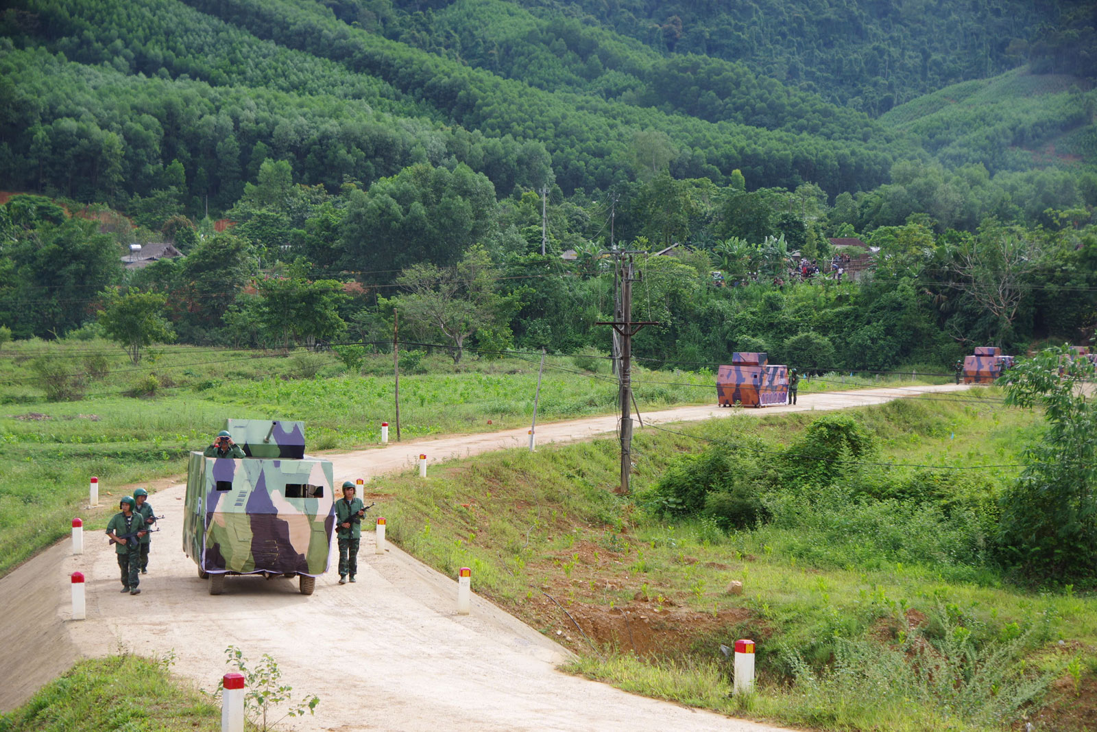 Bế mạc diễn tập chiến đấu phòng thủ xã Tân Thành, Minh Hóa, Dân Hóa, Kim Phú, Kim Điền năm 2026.