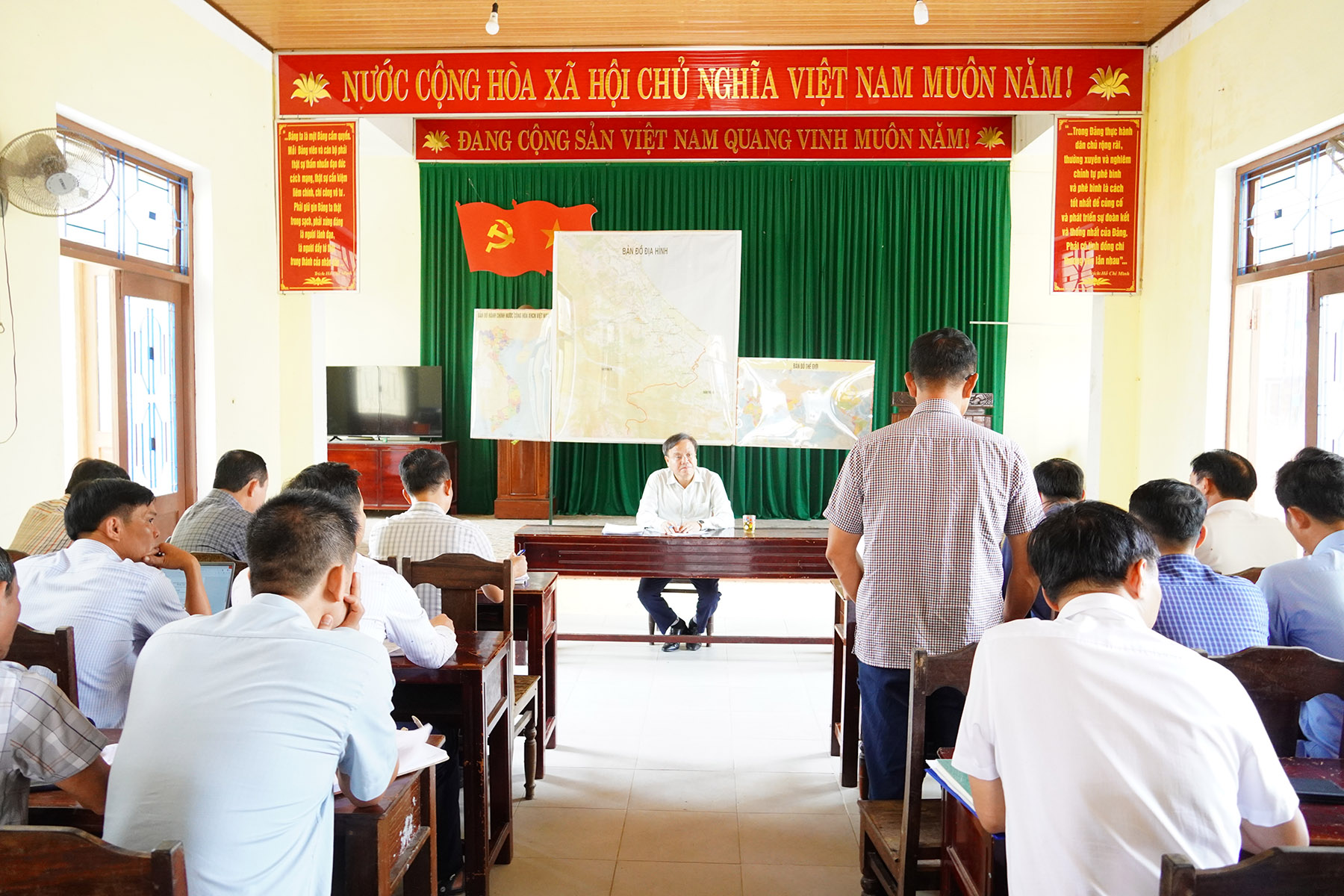 Tập trung tháo gỡ vướng mắc, đẩy nhanh giải phóng mặt bằng Dự án Khu bến cảng Mỹ Thuỷ