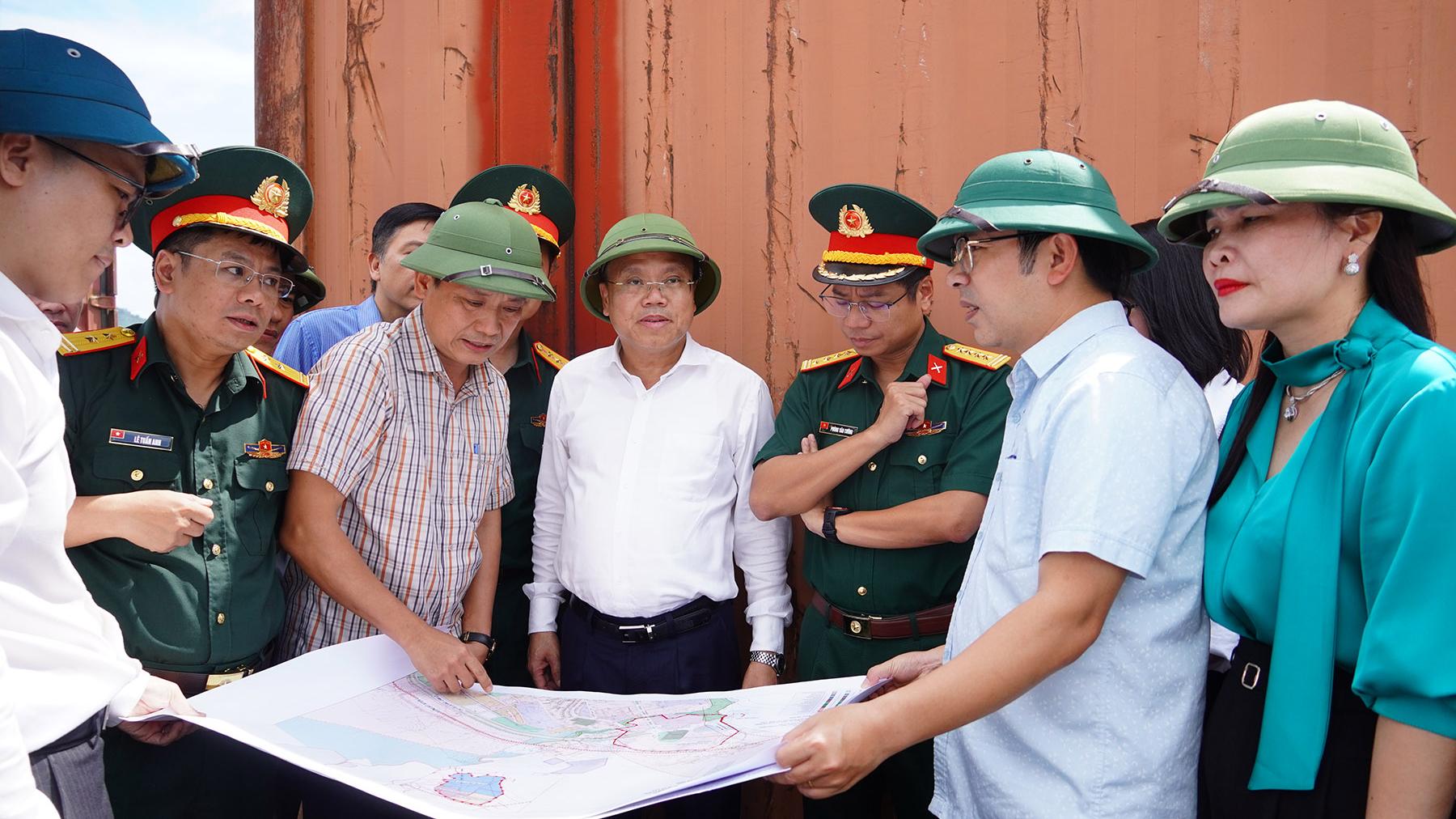 UBND tỉnh nghe báo cáo đề xuất Dự án Trung tâm logistics thông minh Lao Bảo