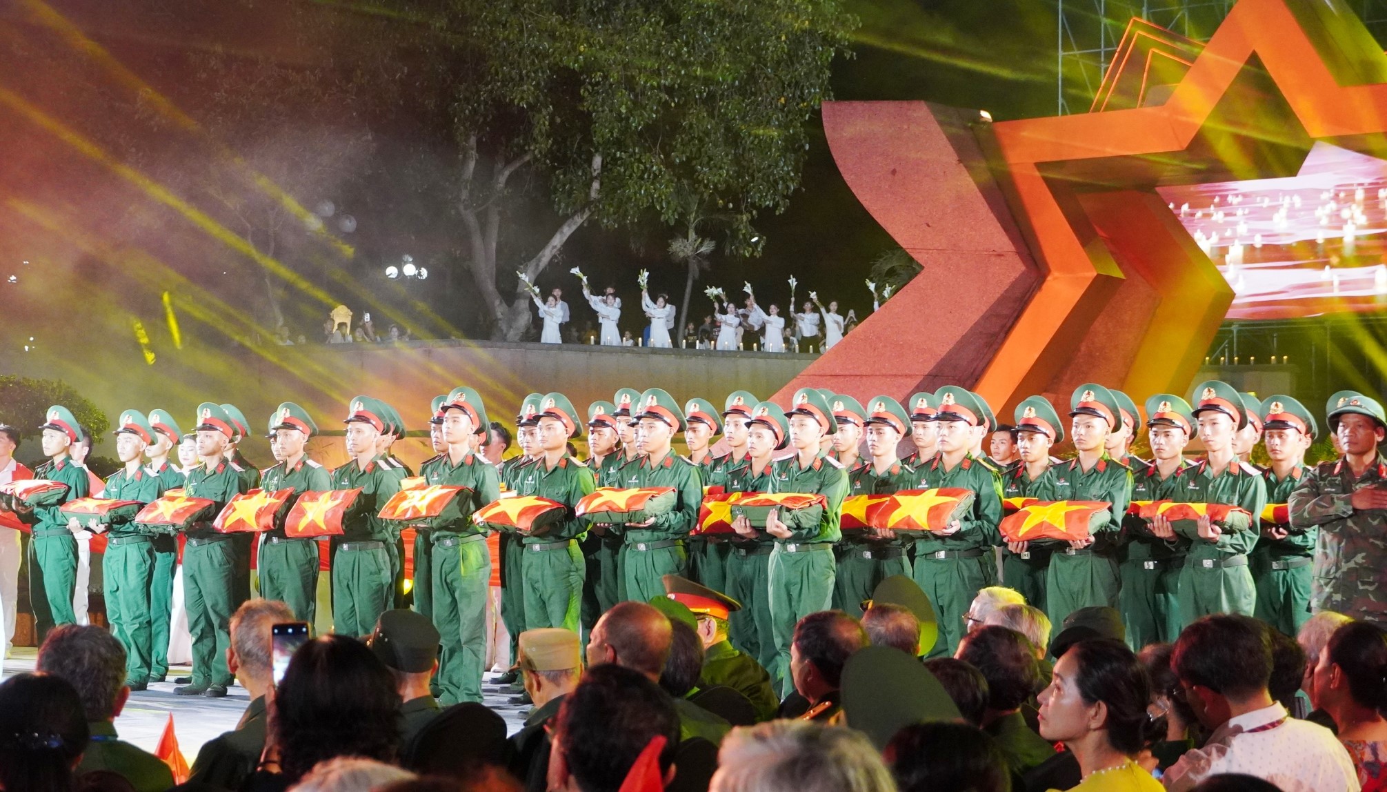 (Video) Bản tin hoạt động nổi bật của lãnh đạo UBND tỉnh trong tuần (từ 20/7 - 26/7/2026)