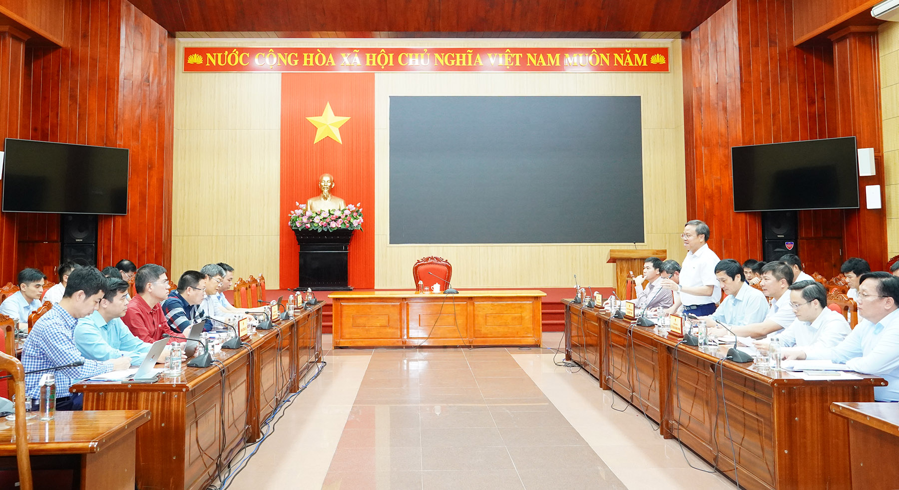 Đẩy nhanh tiến độ giải phóng mặt bằng Trung tâm Điện lực Quảng Trạch