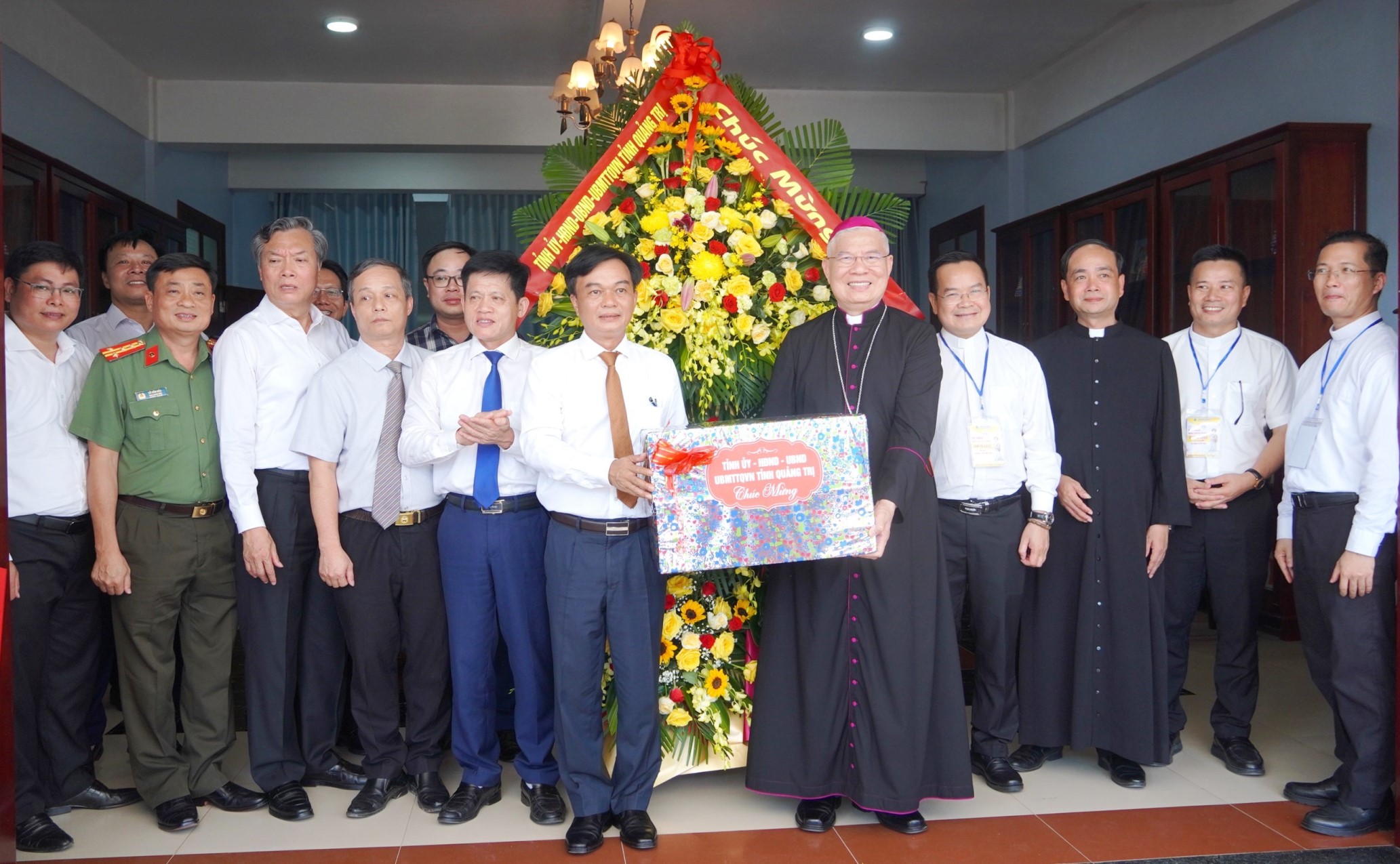 Lãnh đạo tỉnh thăm, chúc mừng Đại hội Hành hương Đức Mẹ La Vang lần thứ 32