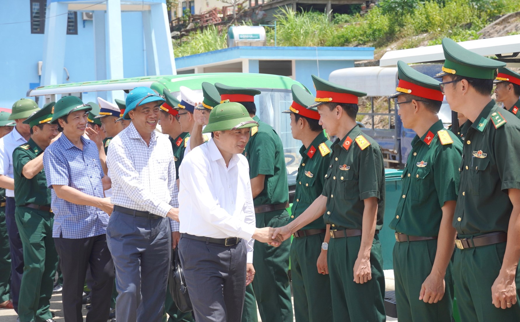 Lãnh đạo tỉnh làm việc với đặc khu Cồn Cỏ về phát triển kinh tế - xã hội, bảo đảm quốc phòng - an ninh