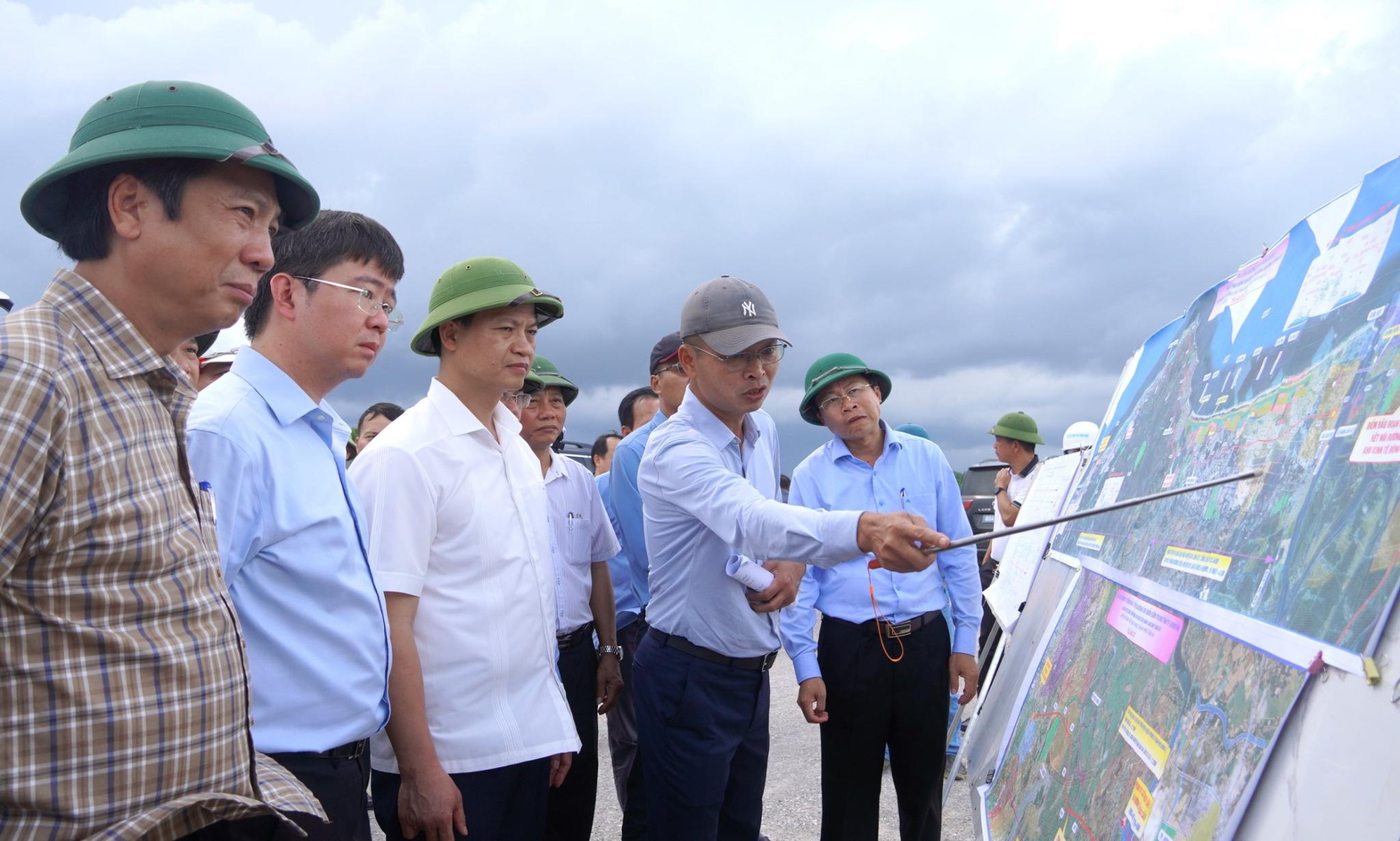 Đẩy nhanh giải ngân vốn đầu tư công, gắn với đánh giá cán bộ quý III năm 2026