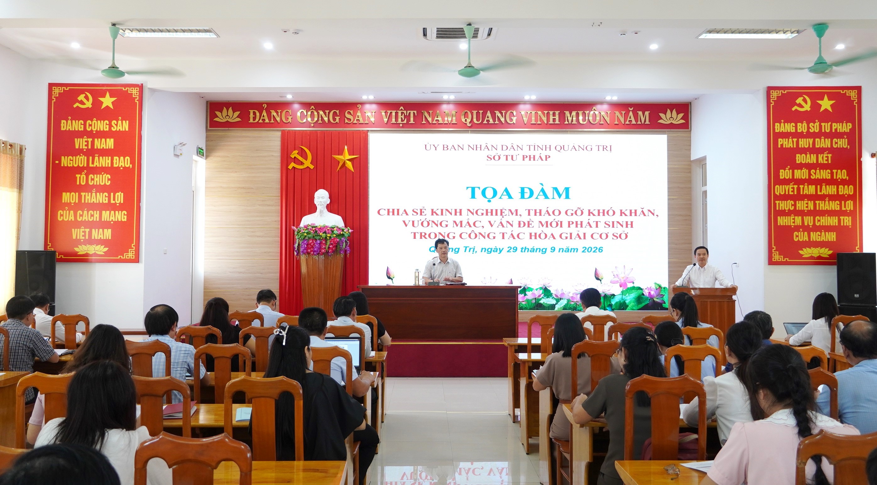 Chia sẻ kinh nghiệm, tháo gỡ khó khăn trong công tác hòa giải ở cơ sở