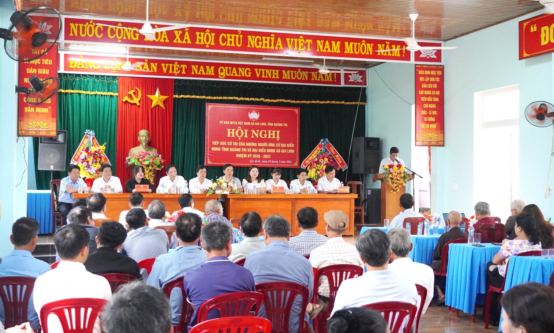 Ứng cử viên đại biểu HĐND các cấp tiếp xúc với cử tri xã Gio Linh