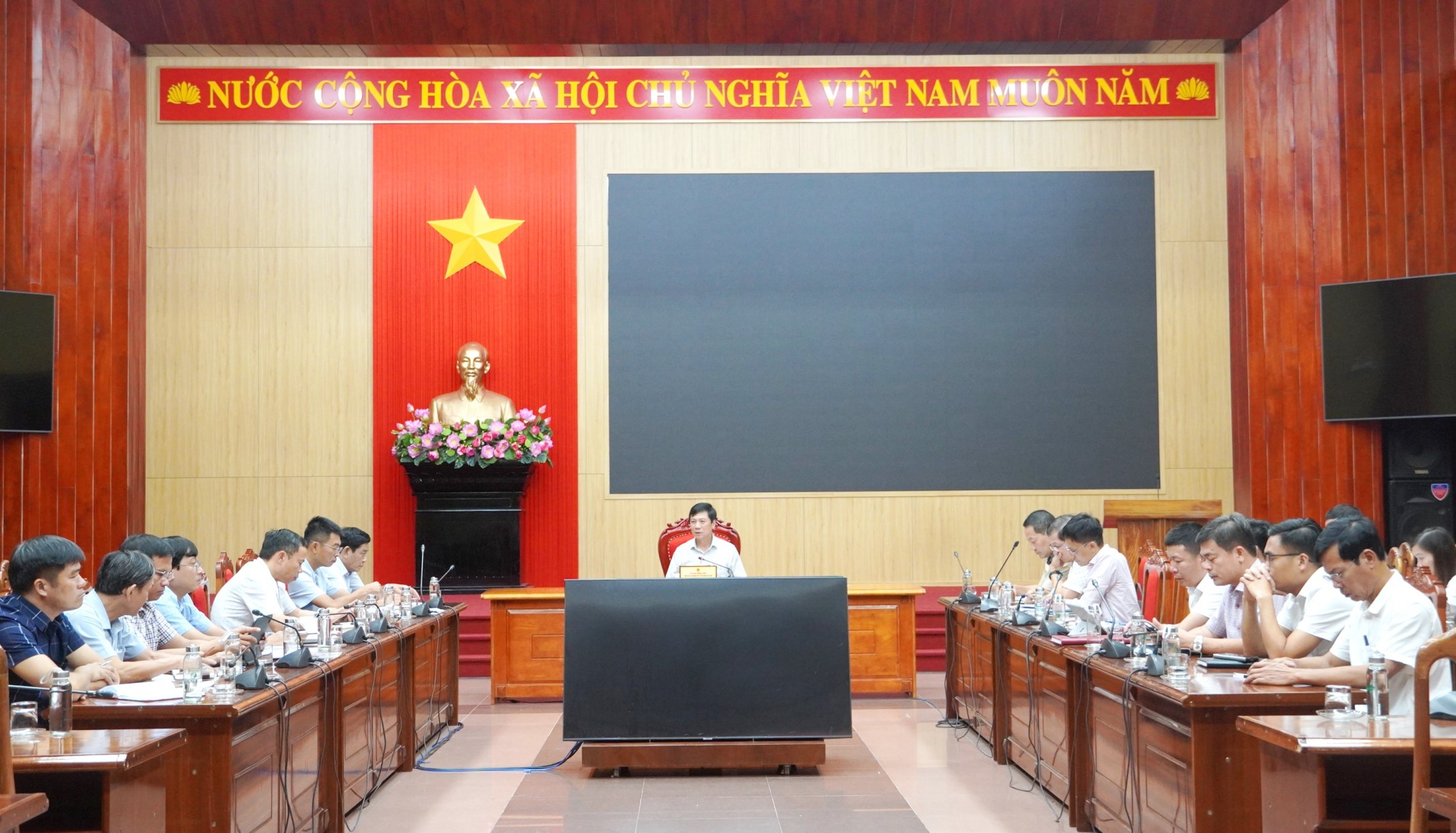 Tăng cường trách nhiệm, quyết liệt đẩy nhanh giải ngân vốn đầu tư công
