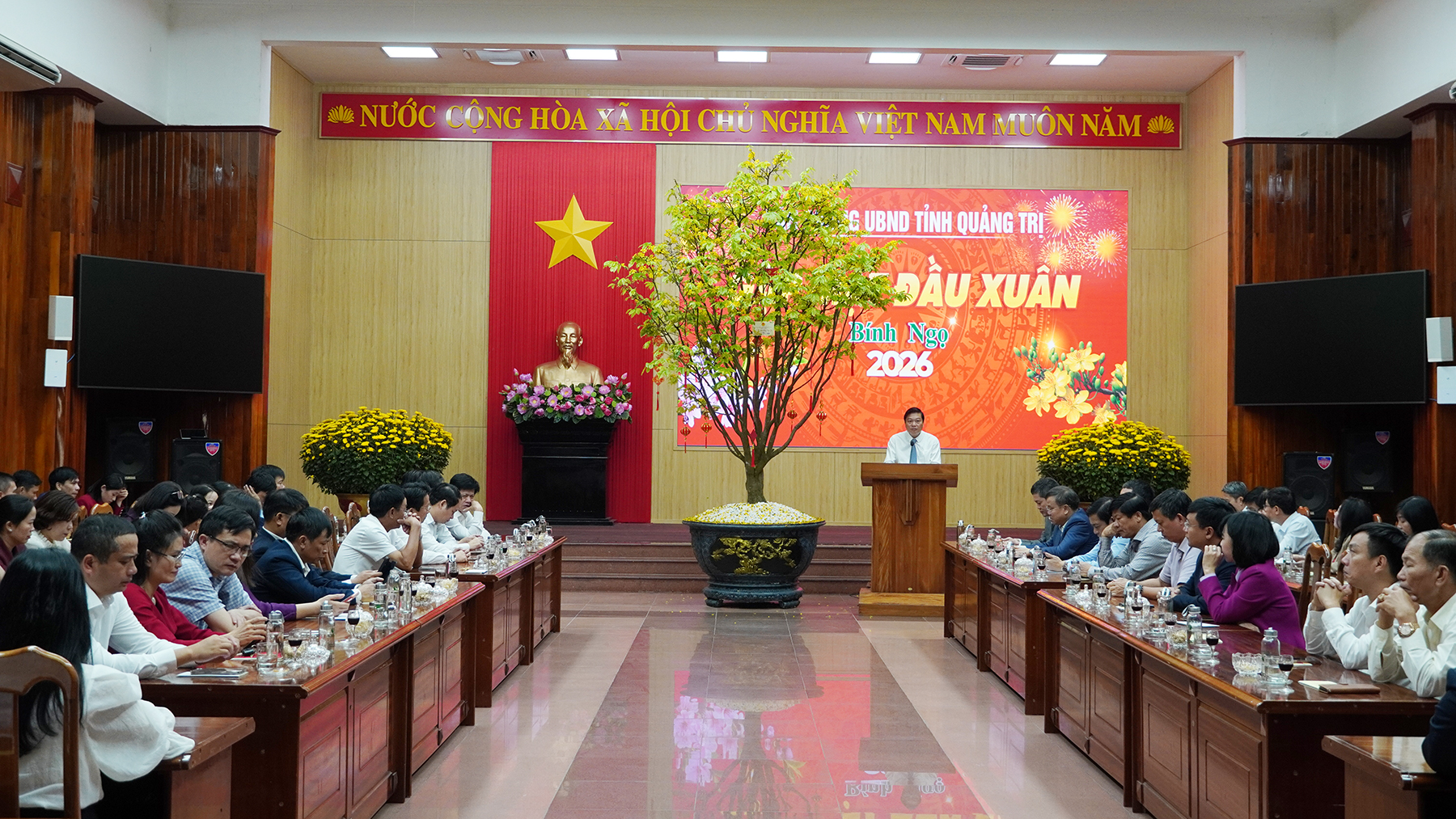 Văn phòng UBND tỉnh gặp mặt cán bộ, công chức, viên chức, người lao động đầu Xuân Bính Ngọ 2026