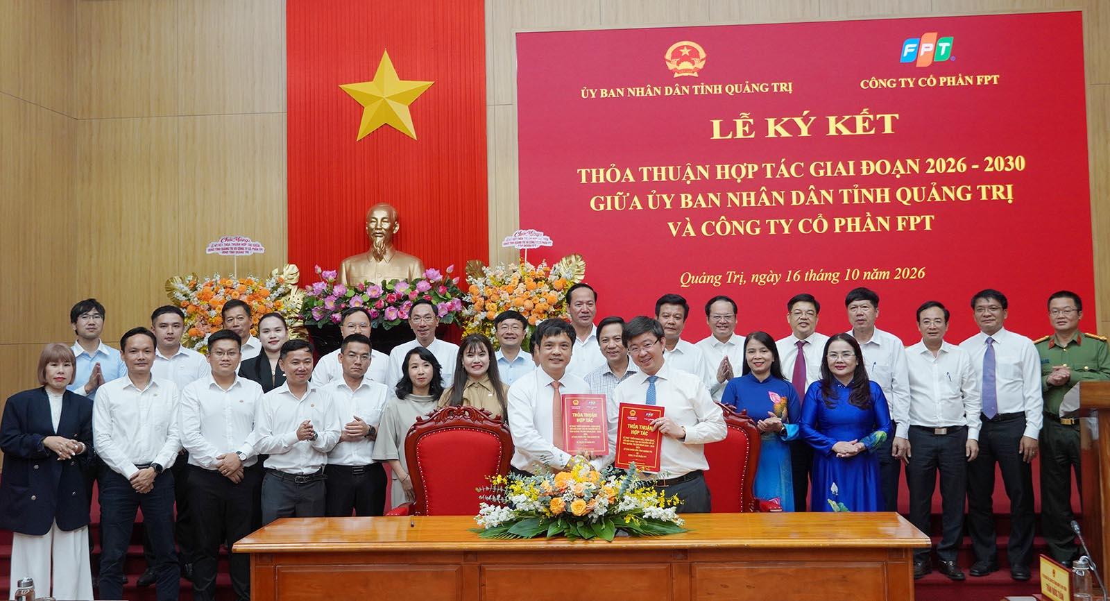 Quảng Trị ký kết thỏa thuận hợp tác với FPT về phát triển khoa học, công nghệ và chuyển đổi số