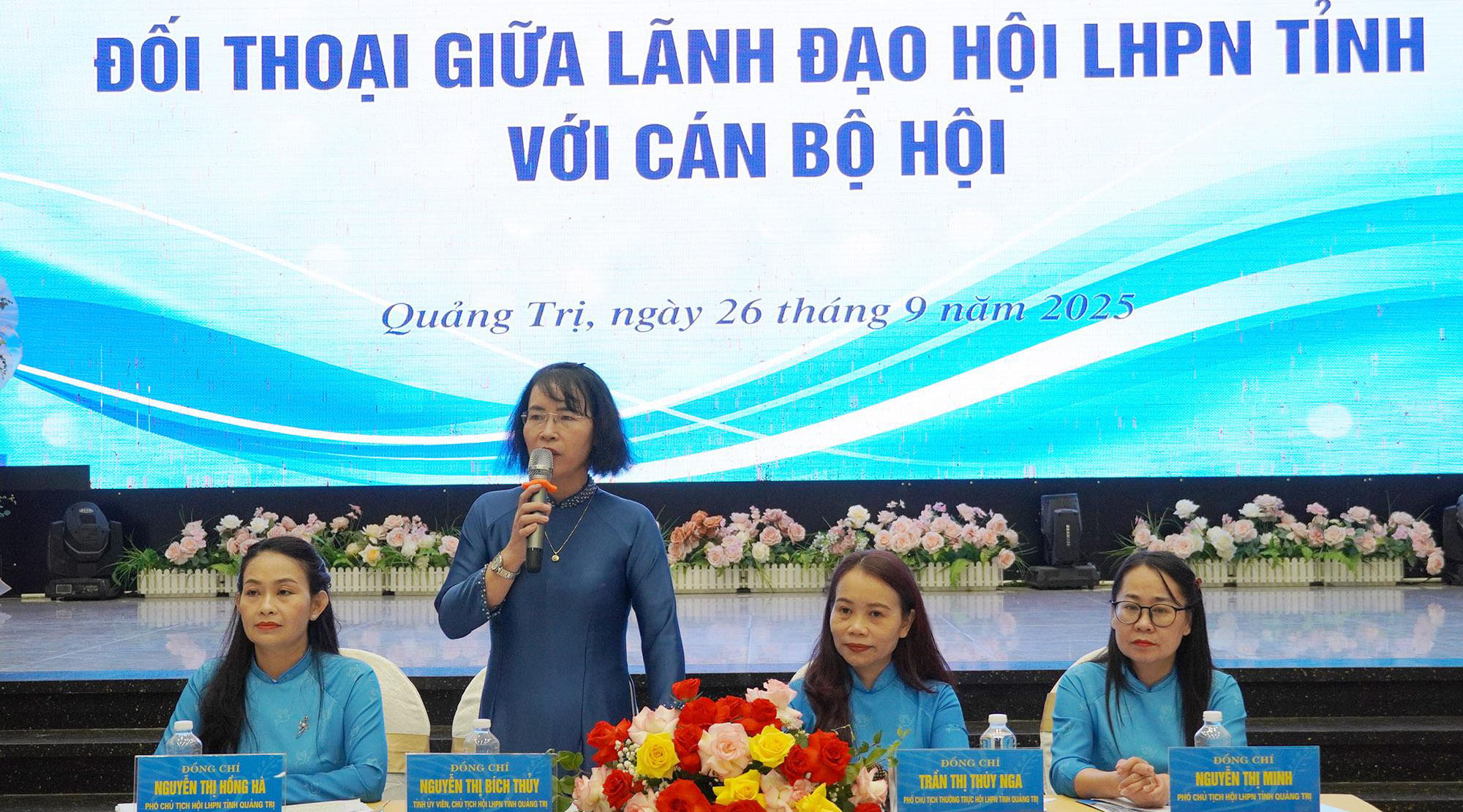 Lãnh đạo Hội Liên hiệp Phụ nữ tỉnh đối thoại với cán bộ phụ nữ các xã, phường, đặc khu