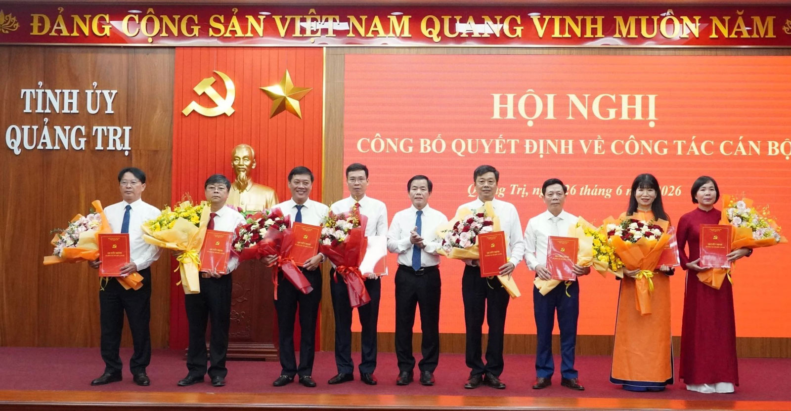 Ban Thường vụ Tỉnh ủy công bố các quyết định về công tác cán bộ