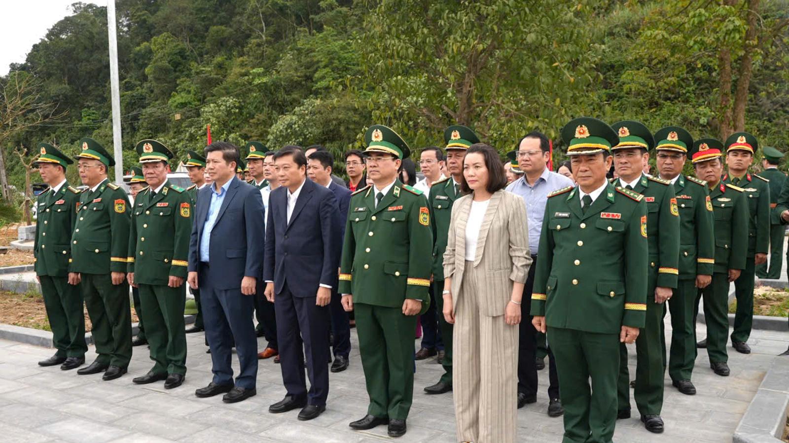 Lãnh đạo tỉnh Quảng Trị và Bộ Tư lệnh Bộ đội Biên phòng tri ân các Anh hùng liệt sĩ, hỗ trợ an sinh xã hội cho đồng bào khu vực biên giới