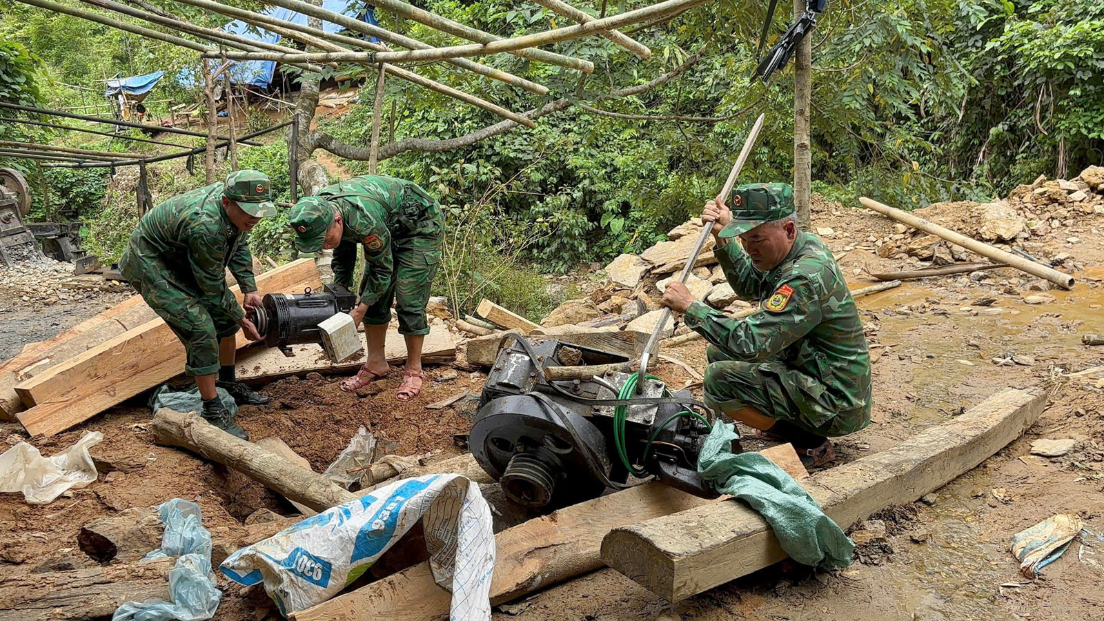 Kịp thời ngăn chặn hoạt động khai thác khoáng sản trái phép tại khu vực biên giới