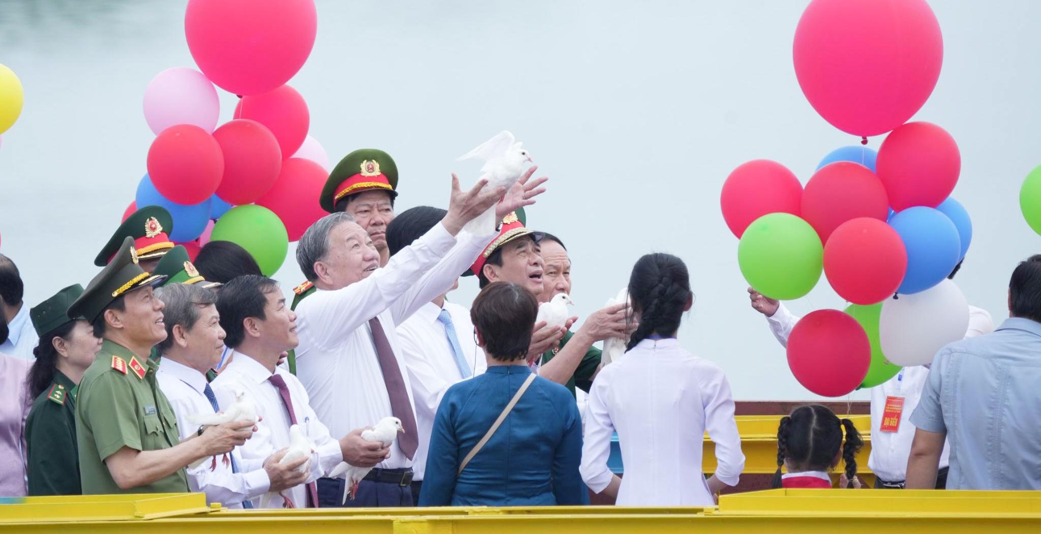 (Video) Bản tin hoạt động nổi bật của lãnh đạo UBND tỉnh trong tuần (từ 27/4 – 1/5/2026)